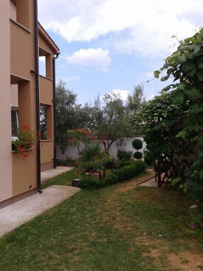 Apartment Mit- Mir Fondole Екстериор снимка