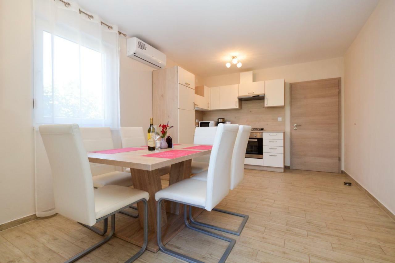 Apartment Mit- Mir Fondole Екстериор снимка