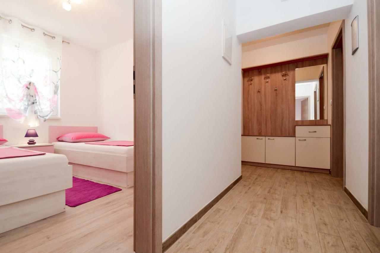 Apartment Mit- Mir Fondole Екстериор снимка