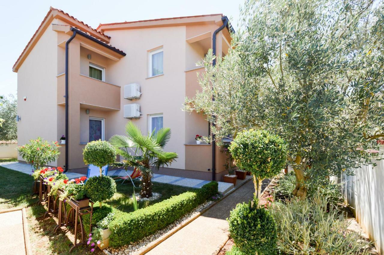 Apartment Mit- Mir Fondole Екстериор снимка