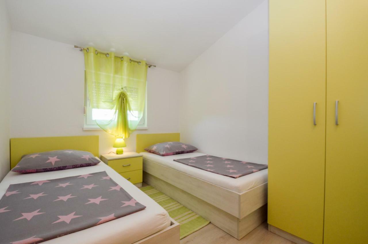 Apartment Mit- Mir Fondole Екстериор снимка